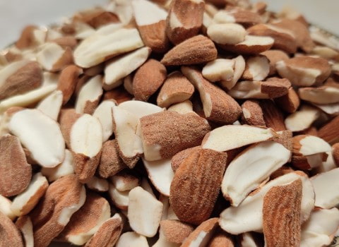 تصویر 5 از فروش بادام ویژه یان چشمه با کیفیت عالی